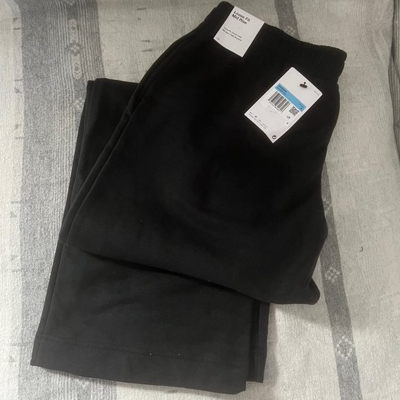 Nike Women's Loose fit Mid-rise Pants - Black - Medium